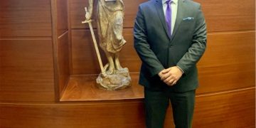 Veshi togën e magjistratit me gjyq përballë KLGJ, emërohet me mandat 5 vjeçar si kreu Antikorrupsionit në Ministrinë e Drejtësisë po nga KLGJ