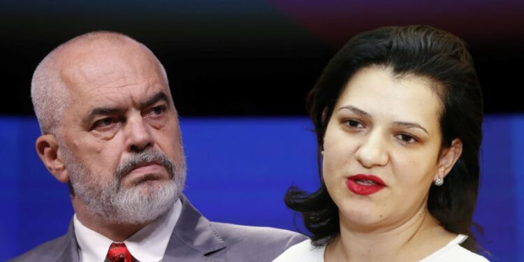 Parata e Fshehura në Shtëpitë e Zyrtarve, u zbuluan nga vjedhja e pastrueses. Edi Rama: Dikur emrat e njerzve me pushtet fshiheshin. Sot drejtsia ti shkoj deri n fund