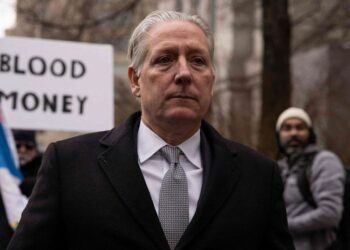 “Washington Examiner” Flet me emra, McGonigal i kërkoi para Samir Manes e Shefqet Kastratit