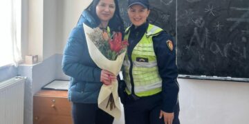 Mësuesit janë guri i themelit të çdo shoqërie, e cila prosperon vetëm përmes mirënjohjes….Urimi Policisë për 7 MARS