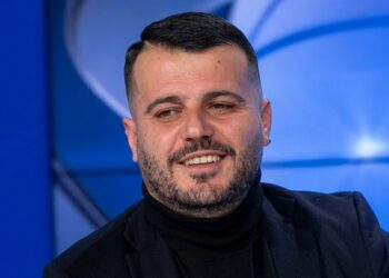 Klodian Tomorri: Kush vlen më shumë? Gëzuar 8 Marsin