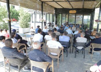 Pas Urbanit FALAS, Këlliçi premton ulje të çmimit të Ujit me Banorët e Fshatrave të Tiranës