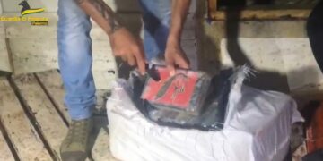 Ekskluzive/ Italia kap 5.3 ton kokainë, në pranga shqiptarit nga Durrësi, Elvis…