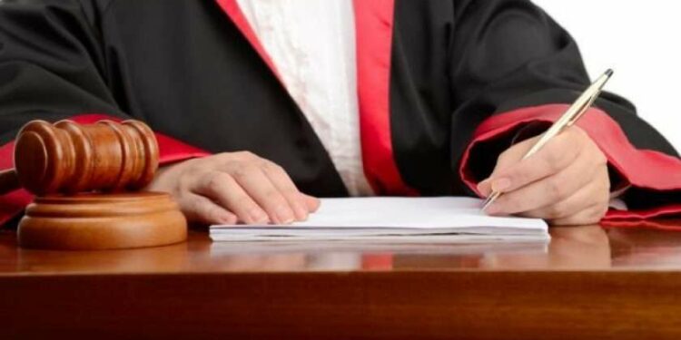 A po e favorizon Shteti dhe Ministria OTP Bank? WebLajm zbardh dokumentin, si kushtëzohen gjyqtarët:  kredi e butë vetëm tek OTP!