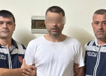 “Ikni më lini rehat” debati i “Kelit” me policët para se ti qëllonte. Pamejt e arrestimit, dëshmitë nga dosja