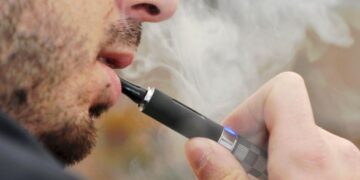 Media shkel ligjin antiduhan, reklamon cigaret elektrike me linqe dhe shkrime indirekte, shteti si sheh edhe pse lexon lajme