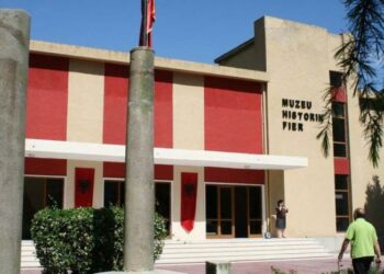 Ekskluzive/ Kryebashkiaku punësohet tek Muzeu Historik në Fier. 40 orë punë për të shlyer dënimin e kërkuar nga SPAK