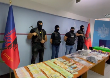 “Tempulli” Policia zbarkon në terren, 273 të arrestuar.  Sekuestrohet drogë, armë, para, mjete, kryesojnë Tirana, Durrësi, Vlora. Balla: Paketa e sigurisë në shkolla, sukses