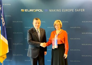 Pas Interpol Ministri Balla kontakte direkte me Europol. Vizitë zyrtare në Hagë me fokus pastrimin e policisë nga të inkriminuarit.