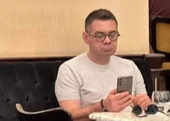 Telefoni biznesmenit zbuloi lidhjet me Arben Ahmetaj tek dosja “Buka”, WebLajm zbardh sms. Vartësja: Smora autorizim të shkoj në ankand