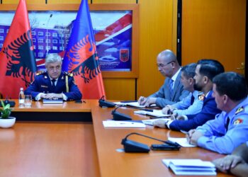 Njihuni me drejtuesit e rinjë në policinë e shtetit, Rrumbullaku firmos ndryshimet