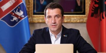 Veliaj i nënshtrohet ndërhyrjes kirurgjikale