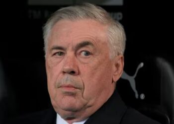 Carlo Ancelotti rrezikon burgun në Spanjë
