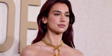 Hyn në histori, Dua Lipa këngëtarja më e dëgjuar në “Spotify”