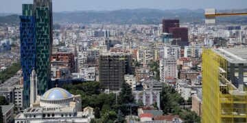 “Fluturojnë” çmimet në Tiranë, apartamentet u shtrenjtuan me 41%