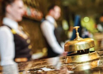 Presioni për punonjës, turizmi rriti pagën mesatare për efekt kontributesh me 23%