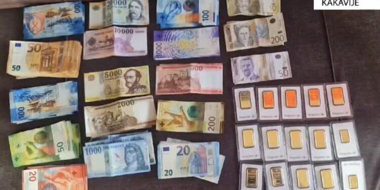 Sekuestrohen lingota floriri dhe mijëra Euro në doganën e Kakavijes