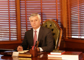 Dhuna ndaj Avokatit, Reagon Dhoma Kombëtare, Maks Haxhia kërkesë Rrumbullakut:  Keqbërsi ende në liri! ndërhyni të arrestohet nga Policia e Lezhës