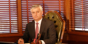 Dhuna ndaj Avokatit, Reagon Dhoma Kombëtare, Maks Haxhia kërkesë Rrumbullakut:  Keqbërsi ende në liri! ndërhyni të arrestohet nga Policia e Lezhës