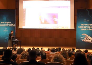 Administrata Shqiptare trajnohet për platformat e Inteligjencës Artificiale Gjenerative