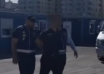 Nuk kontrolloi makinën që trafikonte armë, arrestohet polici në Portin e Durrësit/ Balla: Vijon vetëpastrimi në Policinë e Shtetit