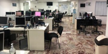 Mashtrim 5.7 milionë Euro me call-centerat në Tiranë, dënohen me 66 vite burg 8 italianë