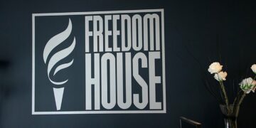 Freedom House: Vlerësim për punën e SPAK, përkeqësohet gjendja e mediave në Shqipëri