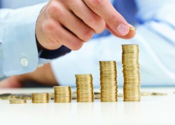 Ministri i Financave: Rritja e pagave për mësuesit dhe infermierët nis nga 1 Korriku