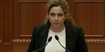 Socialistët nuk e dërgojnë në Kushtetuese mandatin e Olta Xhaçkës