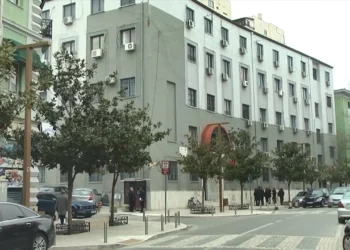 Tjetërsimi i tokave në Durrës/ I vdekuri u bë Pronar!