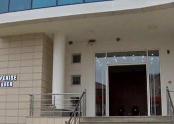 Dyshime për pastrim parash/ Bisnesmenit të Pijes 8S2 i sekuestrohen 97 makina dhe pasuritë e tjera (Emri)