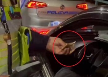 I dhanë lekë policit, e pësojnë keq dy shoferët në Tiranë (Video)