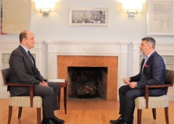 David Wisner: E ardhmja e Shqipërisë nuk është te njerëzit e përfshirë në korrupsion