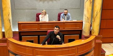 Makinat e braktisura do të largohen nga rrugët e Tiranës