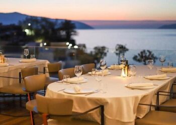 Shtrenjtohen çmimet në restorantet e Vlorës dhe Sarandës, shkak mungesa e fuqisë punëtore