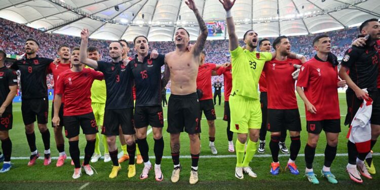 Euro 2024/ Shqipëria barazon 2 me 2 me Kroacinë, e treta në grup