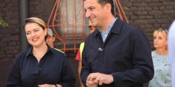 “Lagja e Artistëve” me imazh të ri pas rehabilitimit. Veliaj: Investimi në art prodhon edhe ekonomi