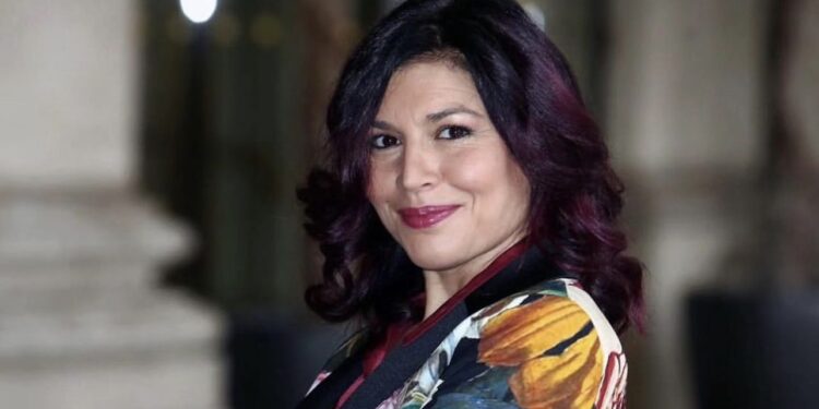 Giusy Ferreri rikthehet në Tiranë, mesazh fansave: Ju pres…