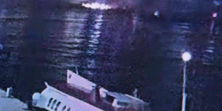 Sms Roming “welcome to greece” Kamerat e Portit fiksuan shpërthimin ku vdiq biznesmeni / pamjet deti në flakë