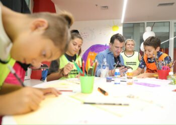 Kampi veror digjital, Bashkia Tiranë fton fëmijët: Socializim dhe aftësim / fotot