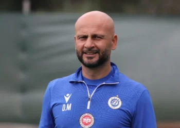 Dinamo pezullon trajnerin, Mehmeti në ajër pas humbjes së fundit/ Ja kush do ta drejtojë ekipin