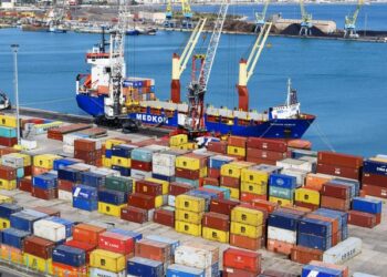 BAN: Transporti i ‘hirit helmues’ nga Durrësi, maja e një skandali më të madh