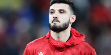 Ishte shumë pranë kalimit te skuadra e sapongjitur në Premier League, Armando Broja rikthehet dhe njëherë te…