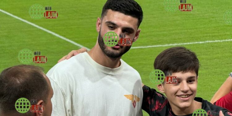 Armando Broja jashtë formacionit, i dhuron emocione Tifozave Kuq e Zi në Tribunë / fotot