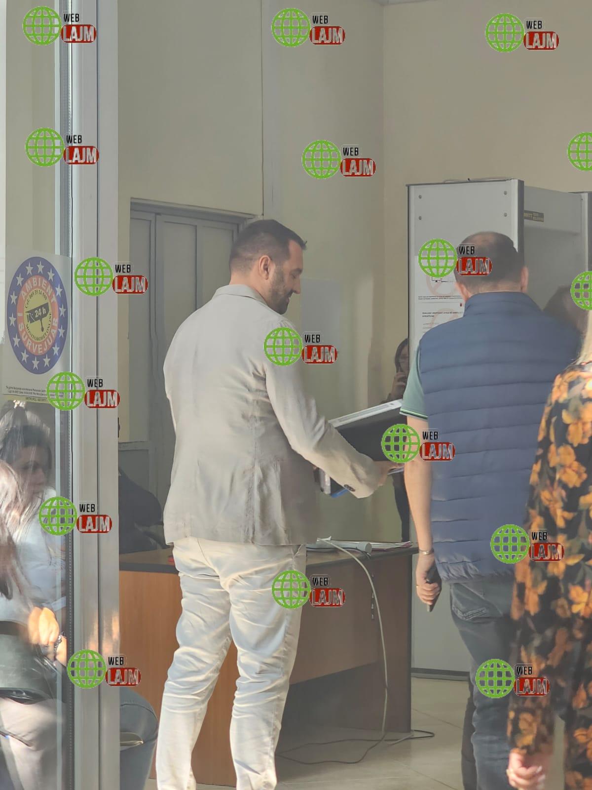 Nis gjyqi ndaj Aldor Ninit, nën akuzë për përndjekie