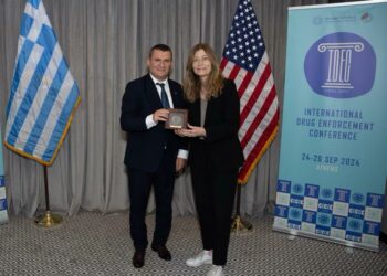 DEA me zyrë në Tiranë / Dumani takim në Athinë me shefen…