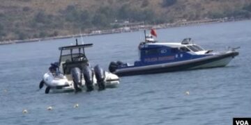 Shqipëri, problem mjetet e paligjshme turistike të lundrimit