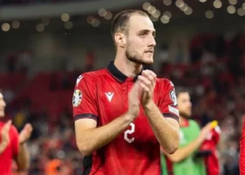 Shok skuadre me Benzema, mbrojtësi i kombëtares shqiptare drejt Arabisë për një pagë prej sheikësh