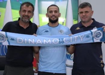 Goditje e madhe e Dinamos, blutë firmosin me mbrojtësin e Kombëtares shqiptare