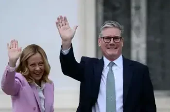 Kryeministri britanik: Bashkëpunim me Italinë mbi migracionin; shpreh interes mbi marrëveshjen me Shqipërinë